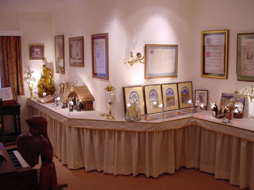 Kamer met religieuze voorwerpen